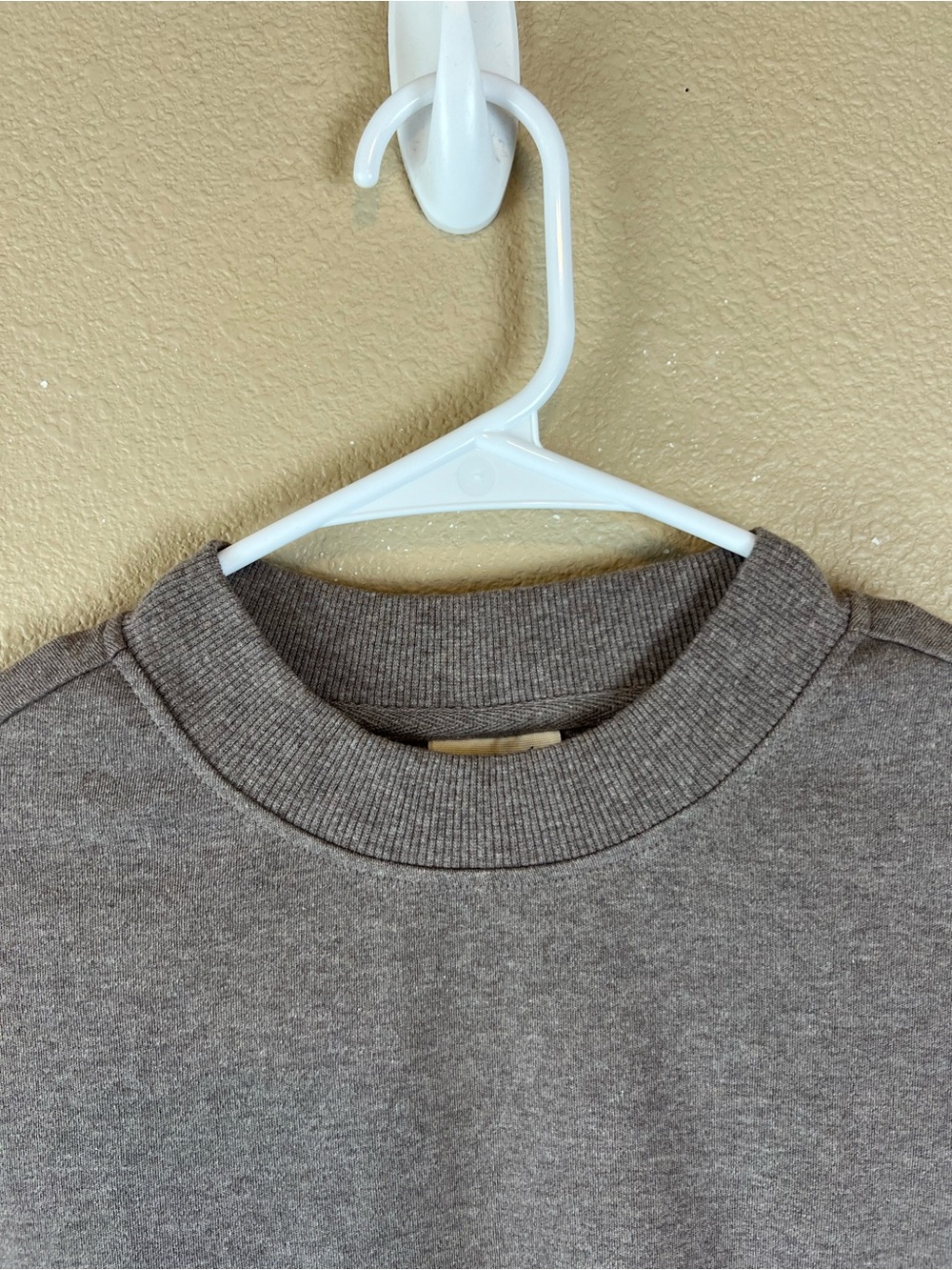 Pact Airplane Mock Neck Shell - Picture 5 of 8